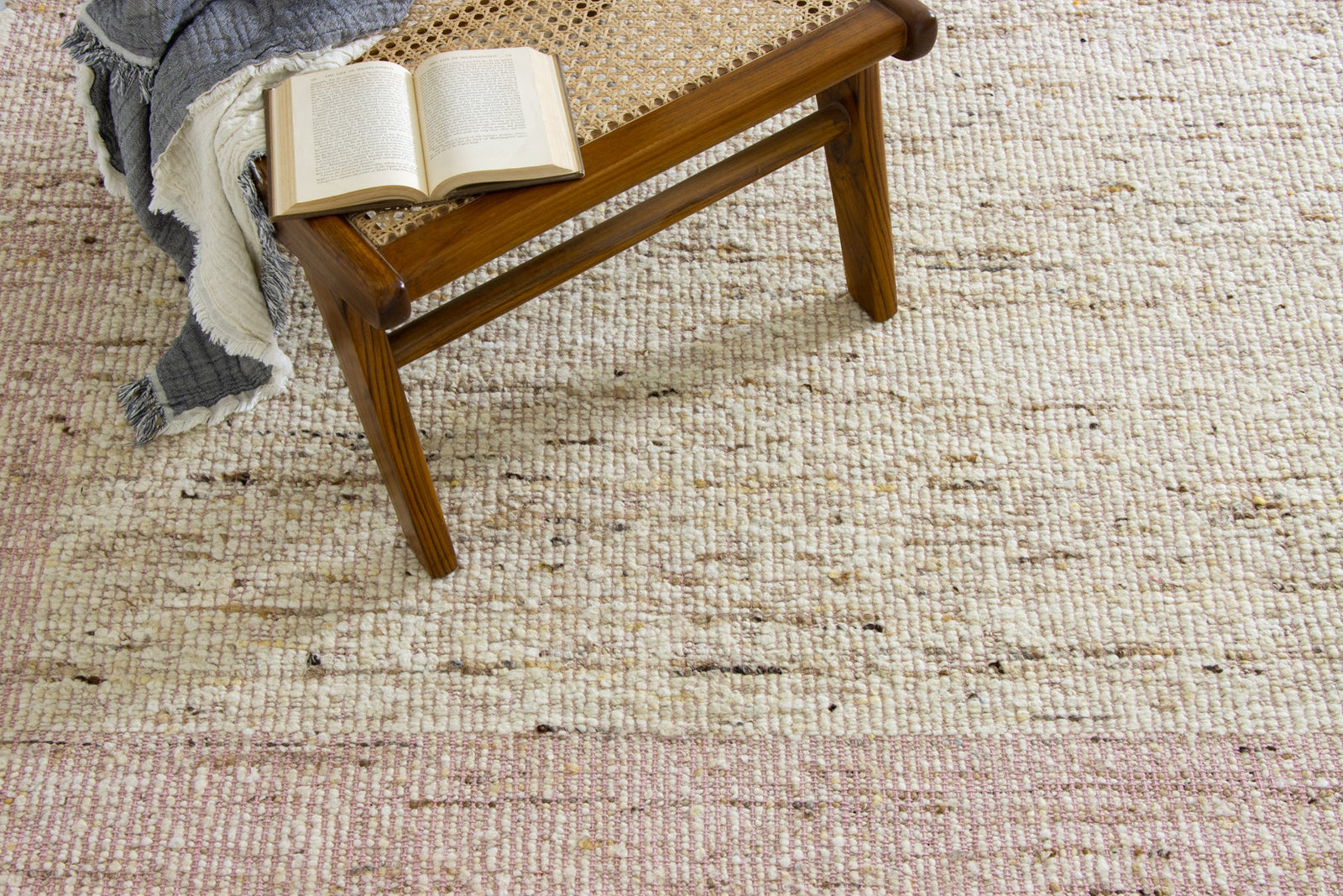 Flatweave Rug, Pink - Halo in blush - Revival™