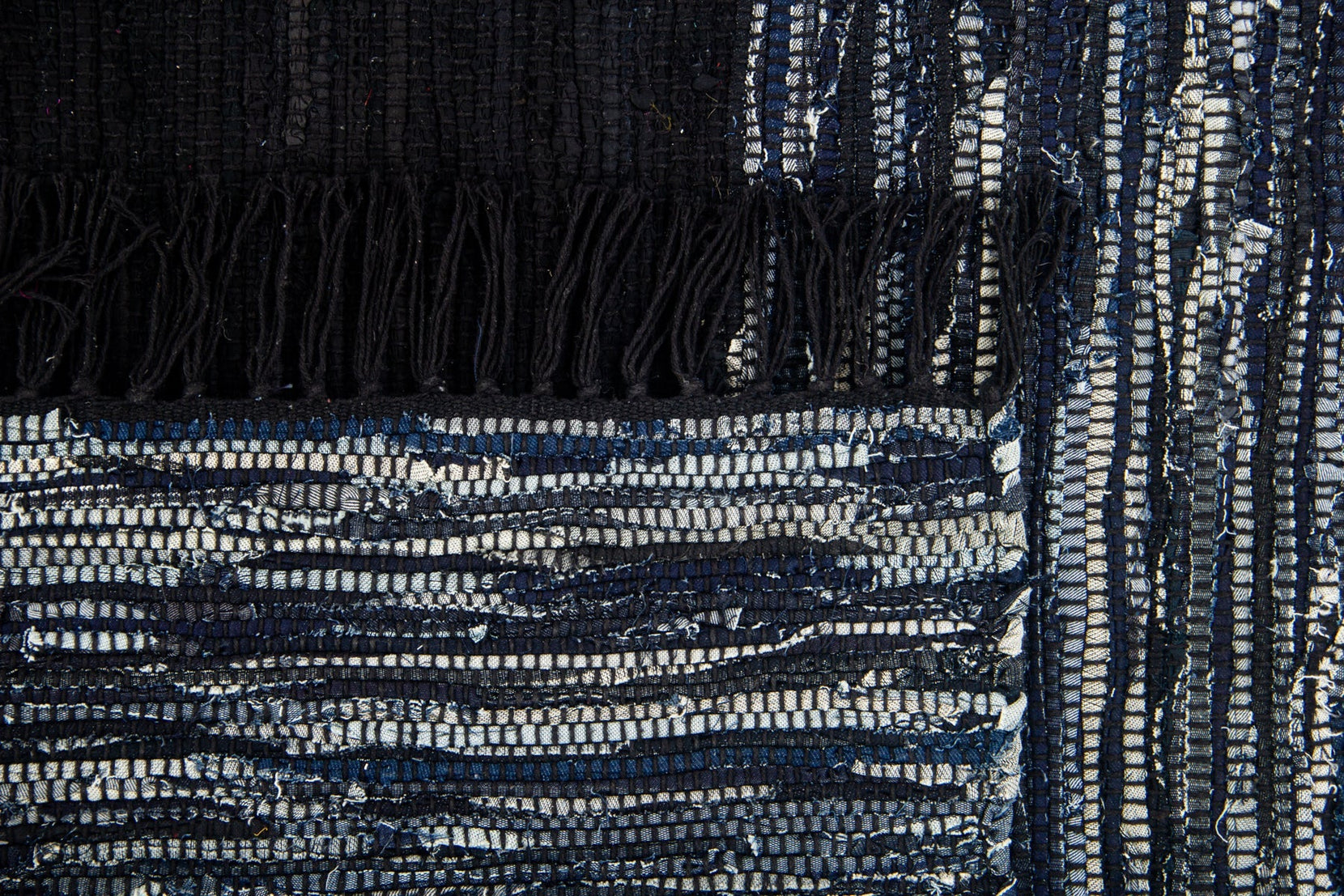 Remy Round Wool Hooked Rug - Denim