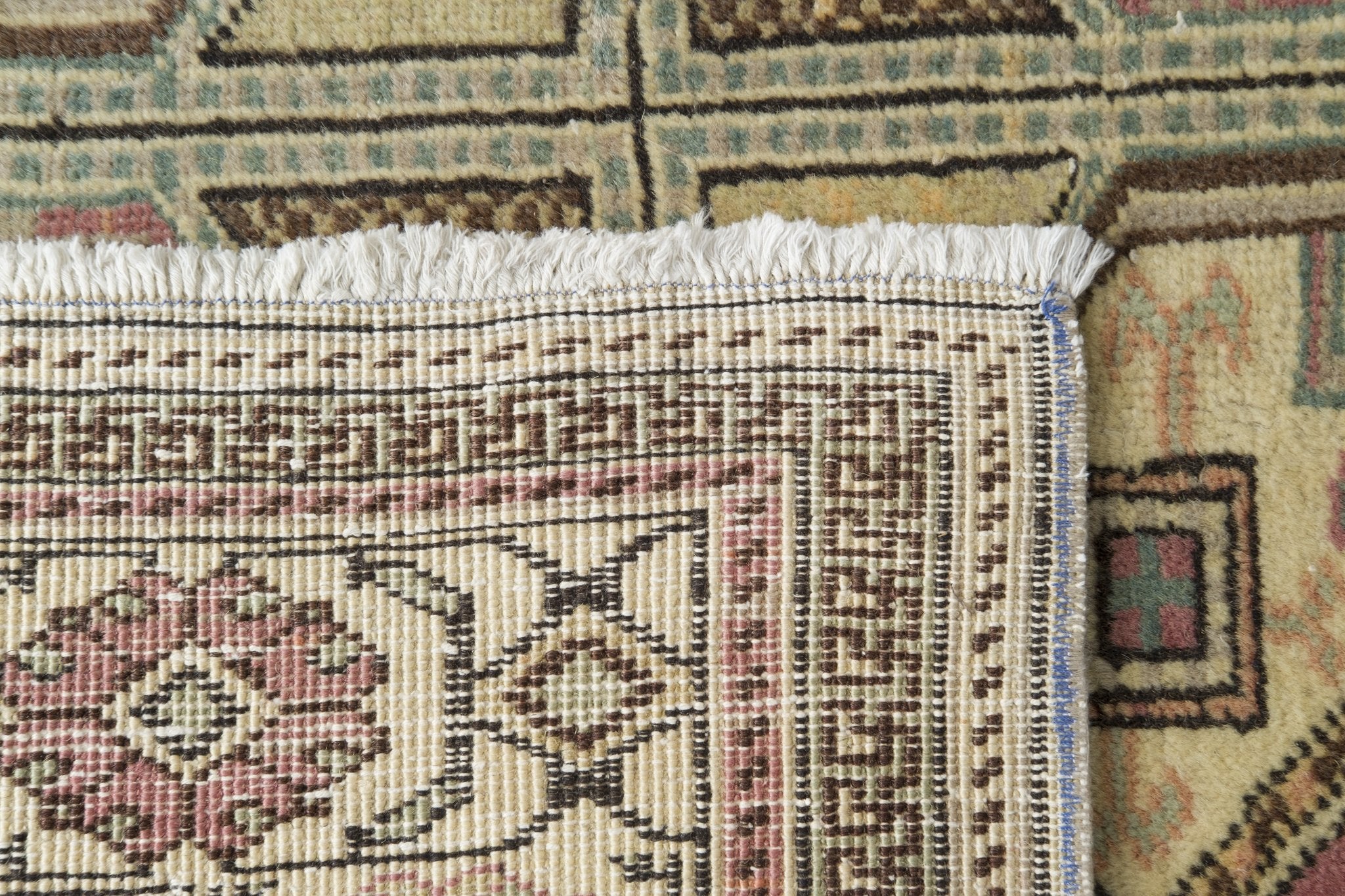 6' x 10' Vintage Turkish Rug