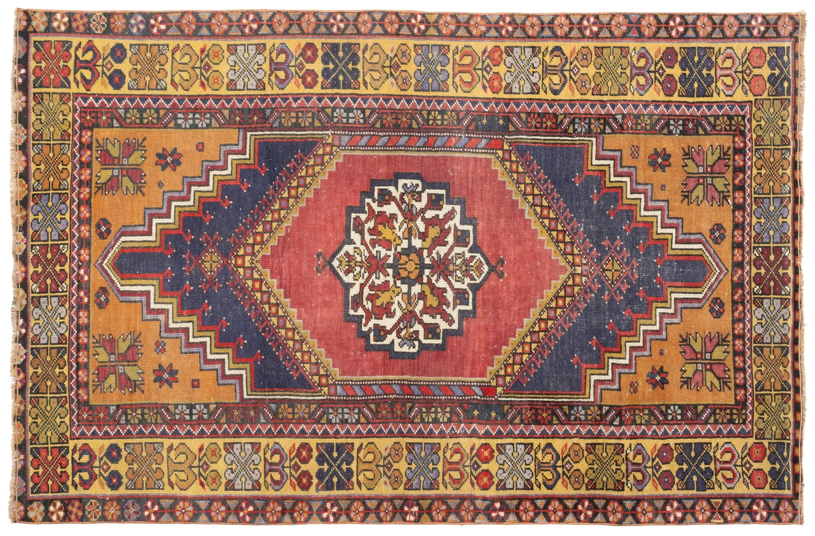 https://www.revivalrugs.com/cdn/shop/products/CDRNR041MC11002078_CDRN2078_1ove-vintage-turkish-rug-siyka.jpg?format=pjpg&v=1647242261&width=1660