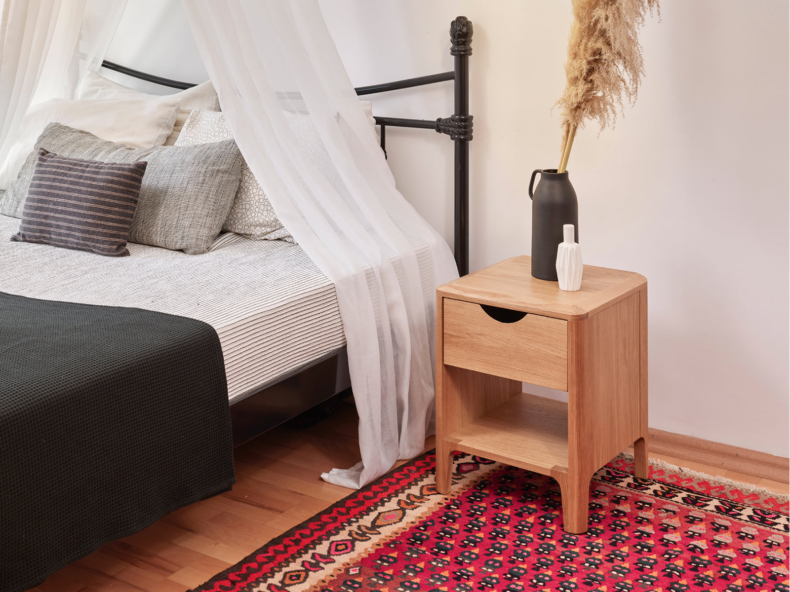 Ecosa deals bedside table